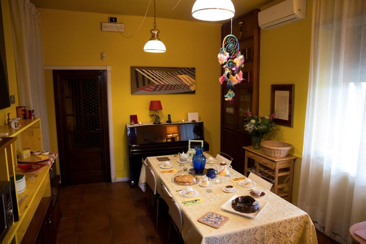 L'Acchiappasogni Bed And Breakfast Colle di Fuori Esterno foto